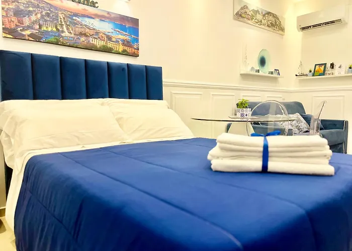 Donn\'Anna Naples City Center