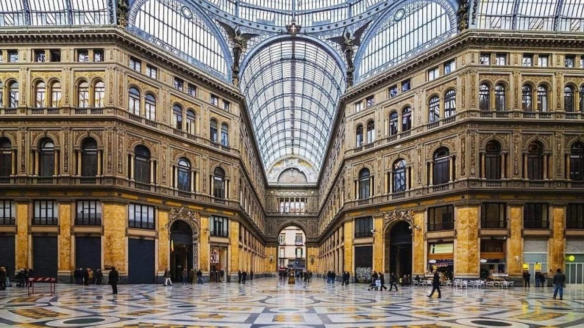 Donn'anna Center Apartment Naples